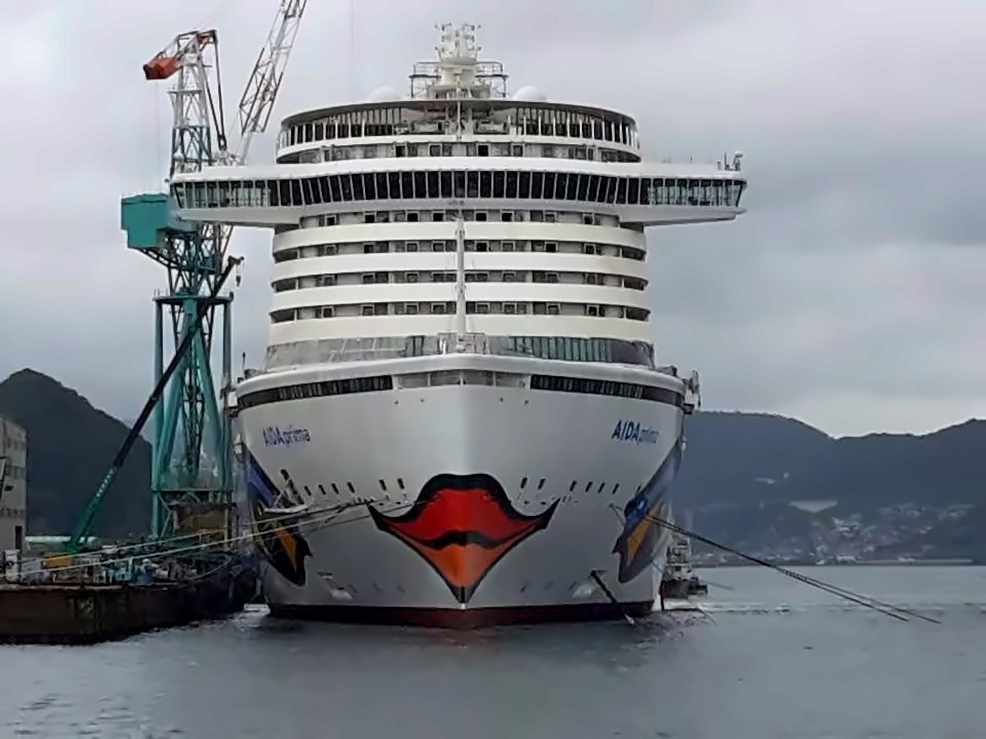 AIDAprima & AIDAperla – MHI Nagasaki, Japan
